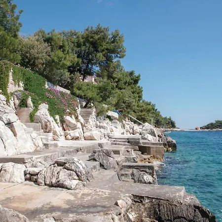 Stunning Apartment In Blato With House Sea View Prizba