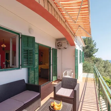 Apartamento Stunning In Blato With House Sea View
