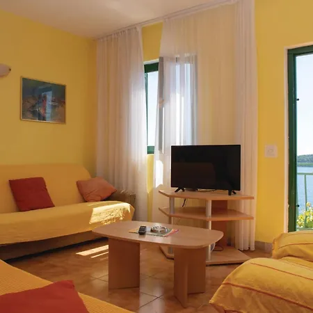 Apartamento Stunning In Blato With House Sea View